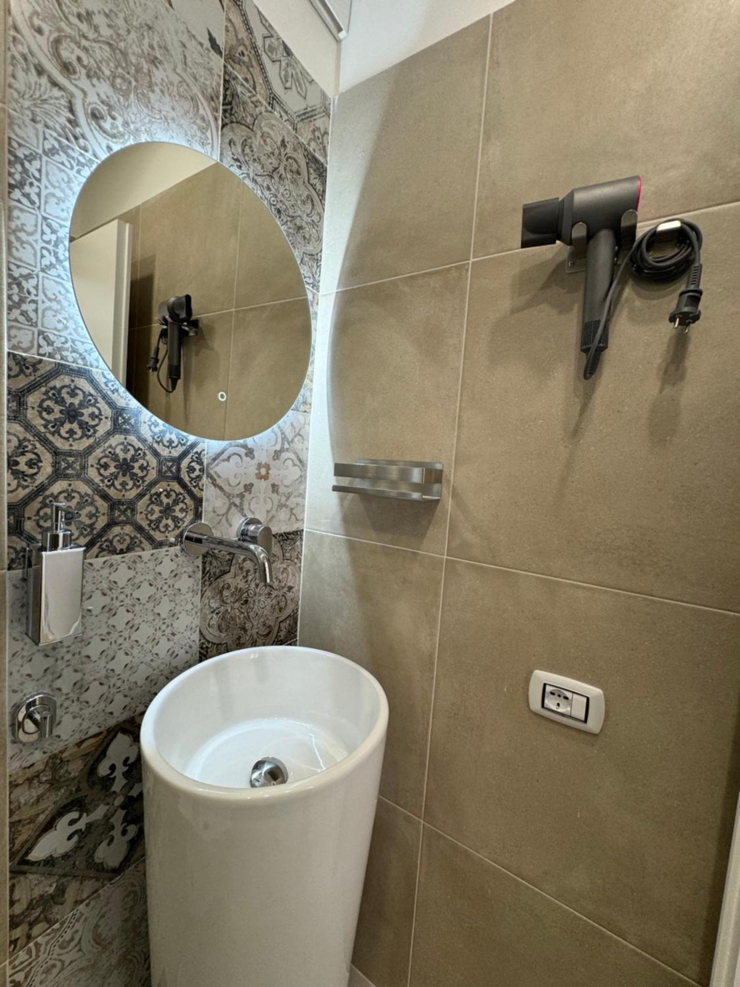 רג'יו די קאלאבריה La Maison Guest House מראה חיצוני תמונה