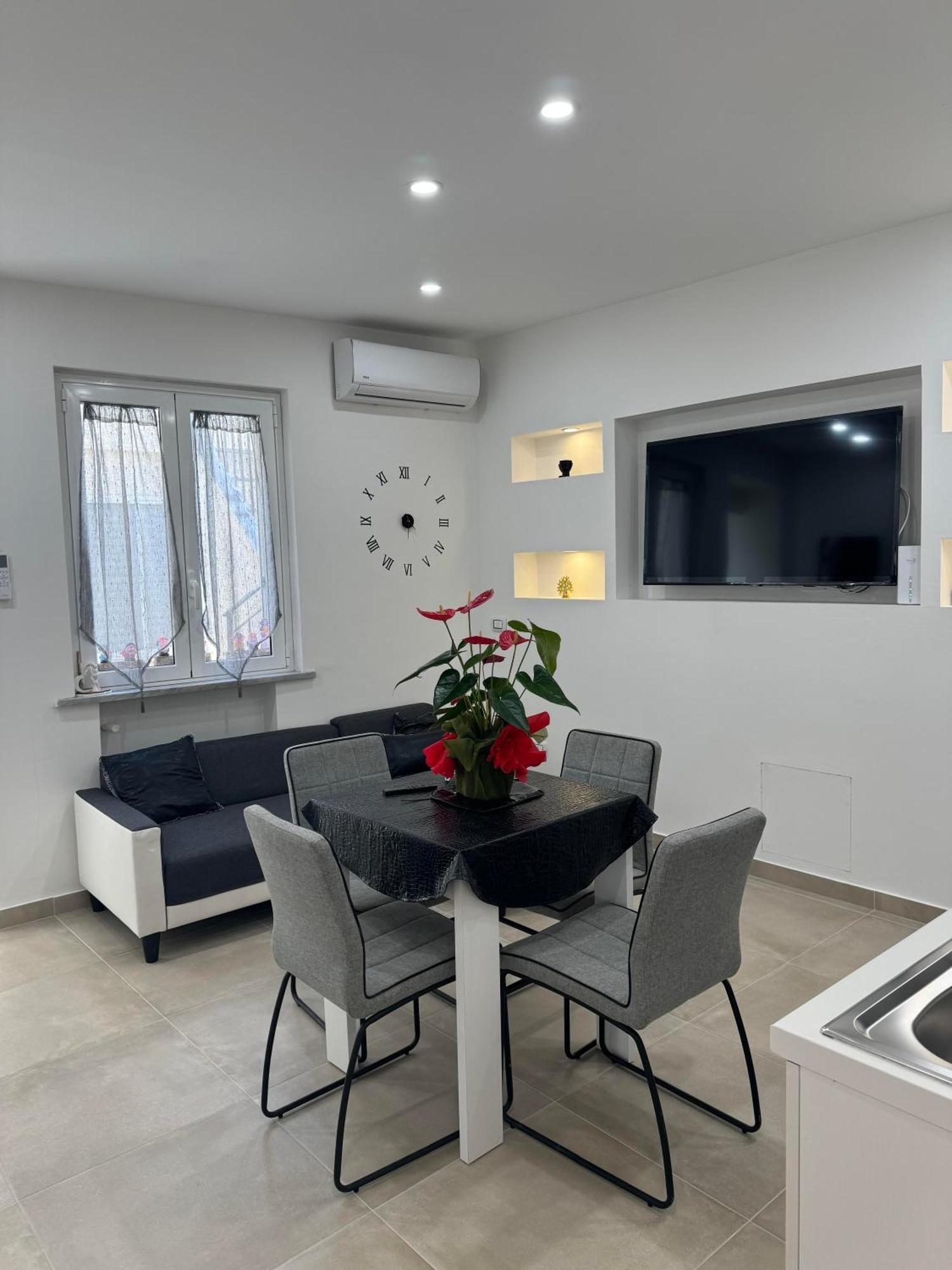 רג'יו די קאלאבריה La Maison Guest House מראה חיצוני תמונה